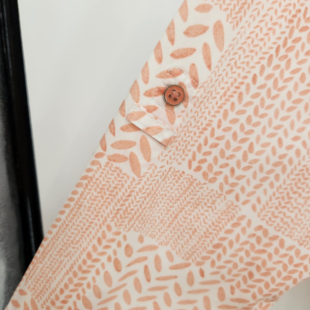 Chicos Non Iron Cotton Button Down Shirt Roll Tab Sleeve Geometric Peach White 3 - Picture 6 of 9